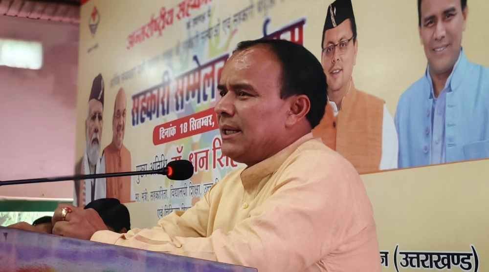 उत्तराखंड राज्य सहकारी संघ बाजार में उतारेगा बोतलबंद पानी “हिमाला जल” – डॉ. धन सिंह रावत