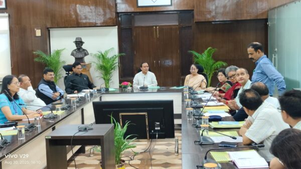 जिले स्तर पर हो पीसीपीएनडीटी की निरंतर समीक्षा बैठक – स्वास्थ्य मंत्री डॉ. धन सिंह रावत