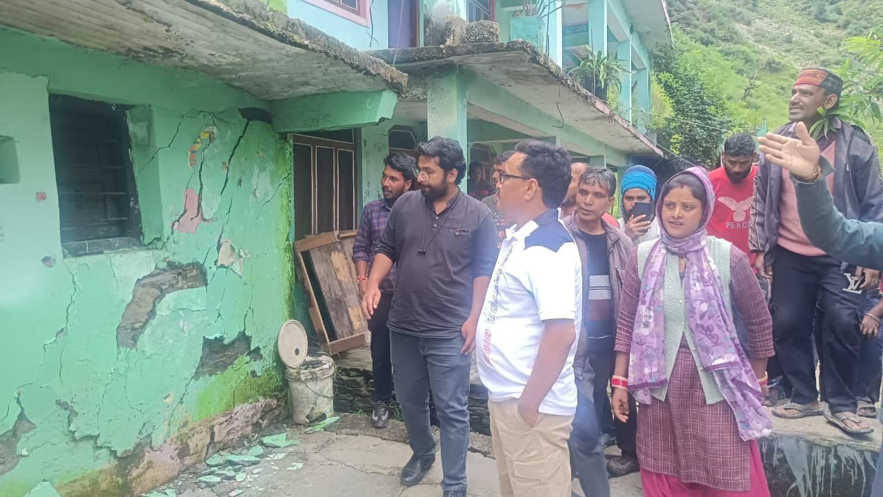 पल्ला प्रभावित परिवारों को किया शिफ्ट