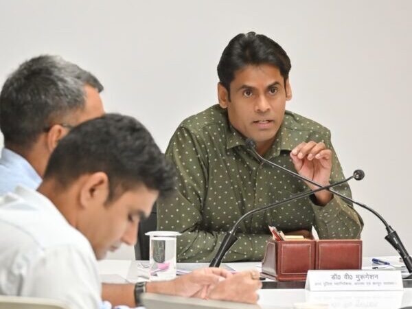 ADG वी. मुरुगेशन ने ली लम्बित विवेचनाओं व बारावफात सुरक्षा की समीक्षा बैठक, दिए कड़े निर्देश