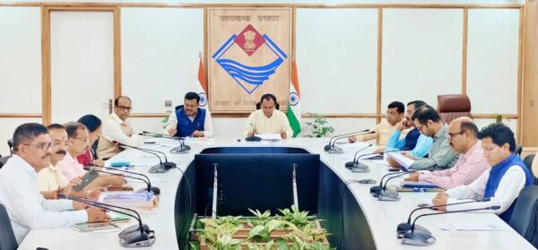 विद्यालयी शिक्षा के लिए पाठ्यचर्या की रूपरेख पारित, शिक्षा मंत्री डॉ. रावत की अध्यक्षता में आयोजित टास्क फोर्स ने दी हरी झंडी, अब  स्कूलों में 240 दिन चलेगी कक्षाएं, परीक्षा के लिये 20 कार्यदिवस तय