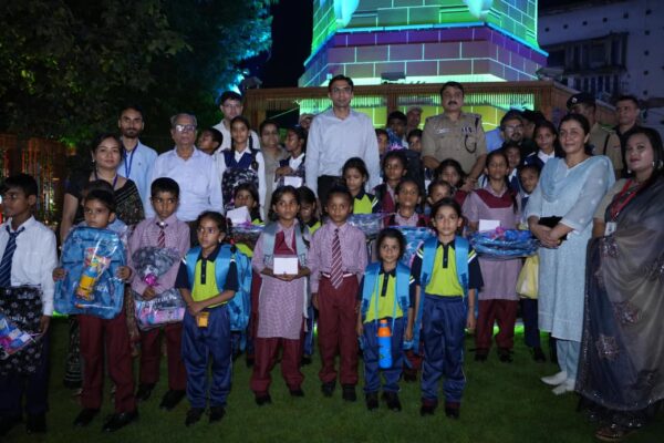 राज्य का पहला आधुनिक इंटेंसिव केयर सेंटर : भिक्षा से शिक्षा की ओर, डीएम सविन बंसल के नेतृत्व में जिला प्रशासन की सराहनीय पहल