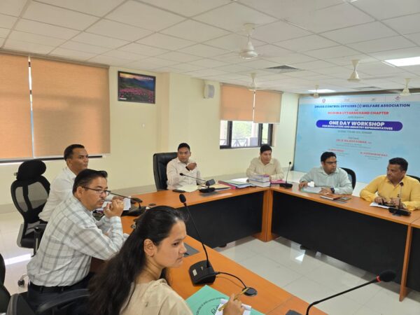सचिव स्वास्थ्य डॉ. आर राजेश कुमार ने FDA मुख्यालय का औचक निरीक्षण कर अधिकारियों को दिए सख्त निर्देश, कहा – मुख्यमंत्री के मिशन “ड्रग फ्री उत्तराखंड – 2025” को युद्धस्तर पर चलाना विभाग की सर्वोच्च प्राथमिकता