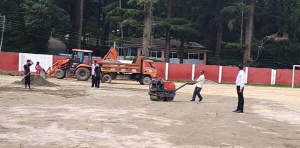 डीएम स्वाति एस. भदौरिया के निर्देश पर कंडोलिया मैदान का कायाकल्प शुरू, समतलीकरण कार्य युद्धस्तर पर जारी, मिलेगा नया स्वरूप