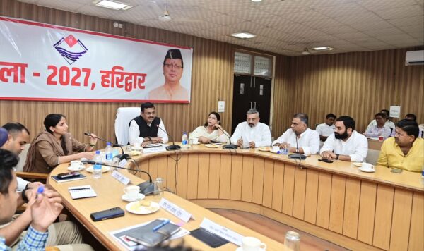 मुख्य सचिव आनंद वर्धन ने कुंभ मेला 2027 के सफल आयोजन को लेकर जनप्रतिनिधियों, स्टेक होल्डर, श्रीगंगा सभा एवं व्यापार मंडलों के पदाधिकारियों के साथ बैठक कर लिए सुझाव