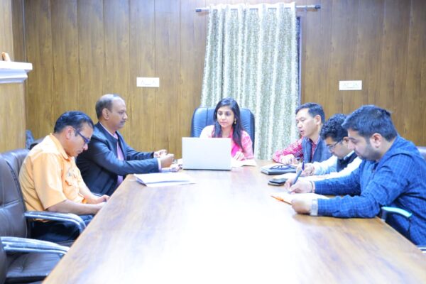 डीएम स्वाति एस. भदौरिया ने आपदा कंट्रोल का किया निरीक्षण, बारिश से हुई क्षति पर त्वरित कार्रवाई के दिए निर्देश