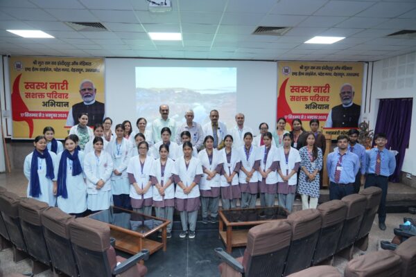 श्री महंत इन्दिरेश अस्पताल केे विशेषज्ञों ने बढ़ाई “स्वस्थ नारीःसशक्त परिवार अभियान” की गति, प्रधानमंत्री मोदी के जन्मदिवस पर महिला स्वास्थ्य को समर्पित विशेष पहल