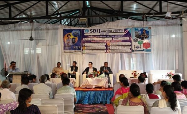 एसबीआई लांघा ने सोरना डोभरी में वित्तीय समावेशन संतृप्ति शिविर किया आयोजित