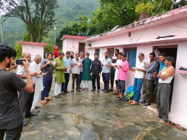 देहरादून : जिला प्रशासन ने अब तक आपदा 1152 आपदा प्रभावितों को वितरण किए 1.21 करोड़ धनराशि के चैक