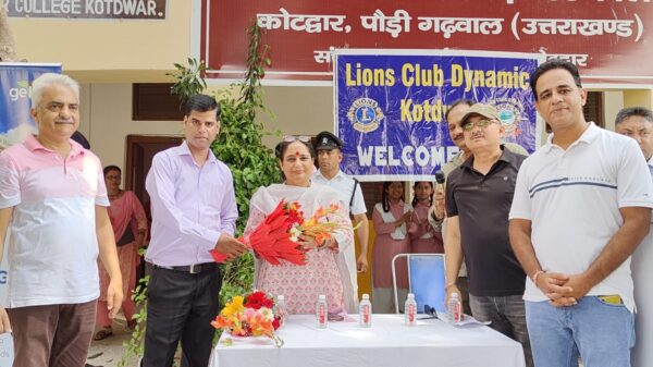 विधानसभा अध्यक्ष ऋतु खण्डूडी भूषण ने आर्य समाज कन्या इंटर कॉलेज में आयोजित स्वास्थ्य शिविर में किया प्रतिभाग