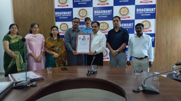 भगवंत ग्लोबल विश्वविद्यालय में रक्तदान शिविर का आयोजन