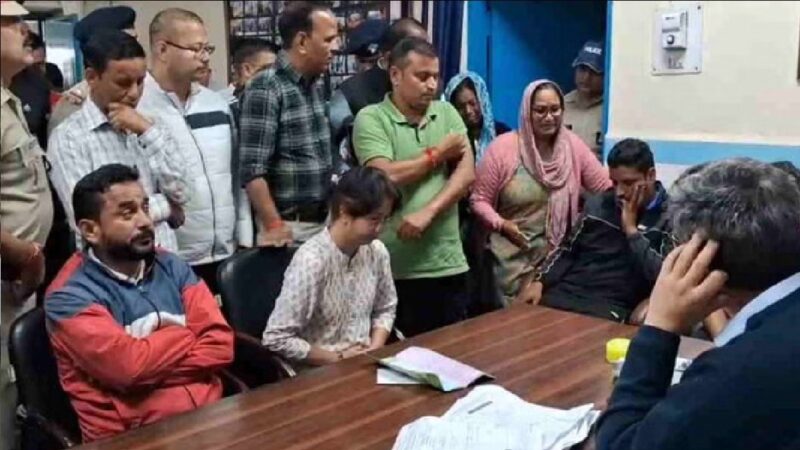 उत्तराखंड : अस्पताल में प्रसूता के बाद नवजात ने भी तोड़ा दम, परिजनों का हंगामा, मजिस्ट्रेट जांच के आदेश