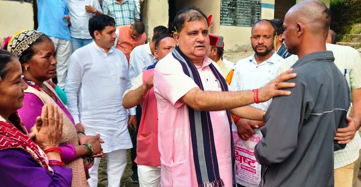 आपदा प्रभावित क्षेत्र पहुंचकर भाजपा प्रदेश अध्यक्ष ने सुनी समस्याएं