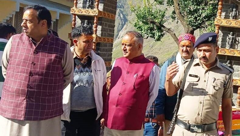 बीकेटीसी अध्यक्ष ने सीता मंदिर के जीर्णोद्वार का लिया जायजा