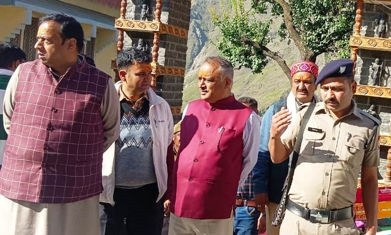 बीकेटीसी अध्यक्ष ने सीता मंदिर के जीर्णोद्वार का लिया जायजा