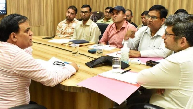 यूसीसी पंजीकरण में तेजी लाने पर रहेगा जोर – डीएम संदीप तिवारी