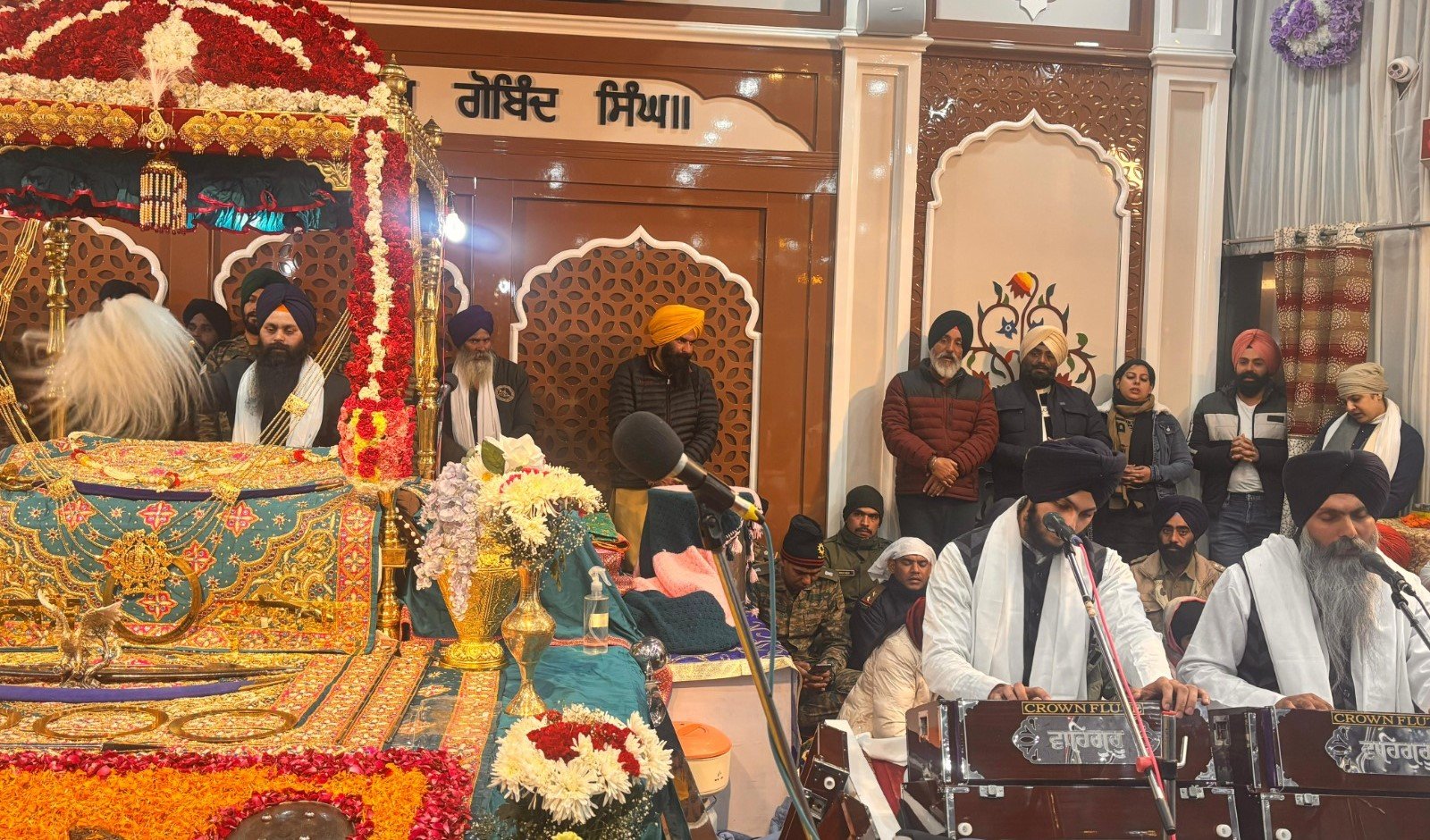 शीतकाल को बंद हुए हेमकुंड व लोकपाल के कपाट