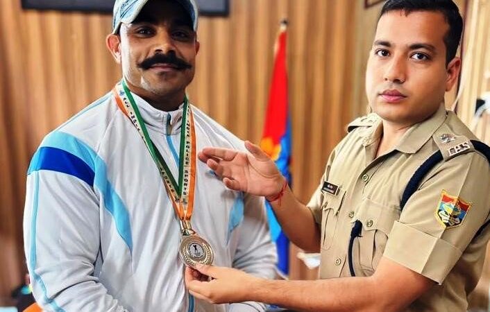 जितेंद्र कुमार ने बॉडी बिल्डिंग में जीता सिल्वर