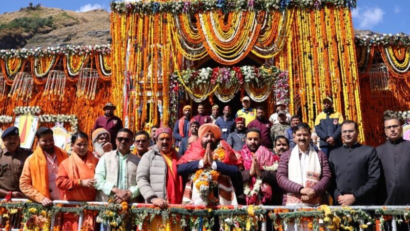 राज्यपाल ने किए भगवान बदरीविशाल के दर्शन
