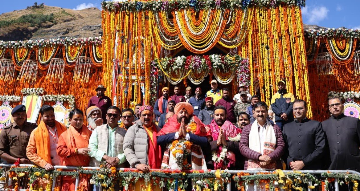 राज्यपाल ने किए भगवान बदरीविशाल के दर्शन