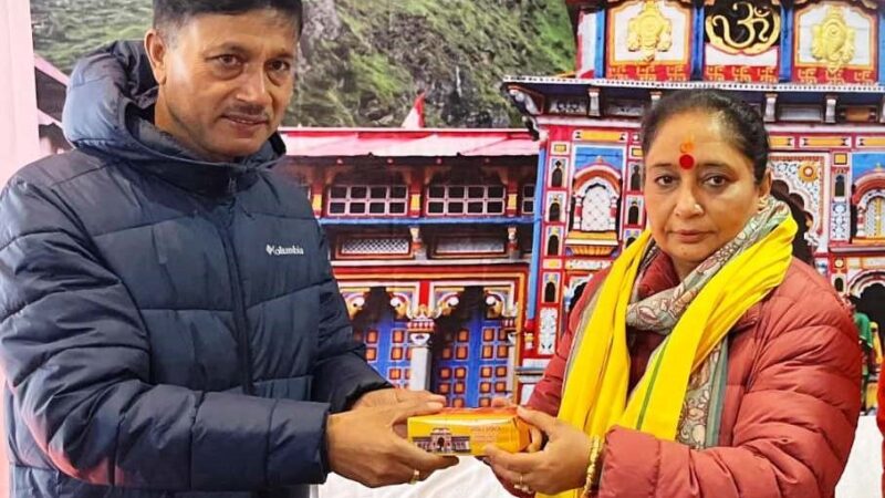 विधानसभा अध्यक्ष ऋतु खंडूडी भूषण ने किए भगवान बदरीनाथ के दर्शन