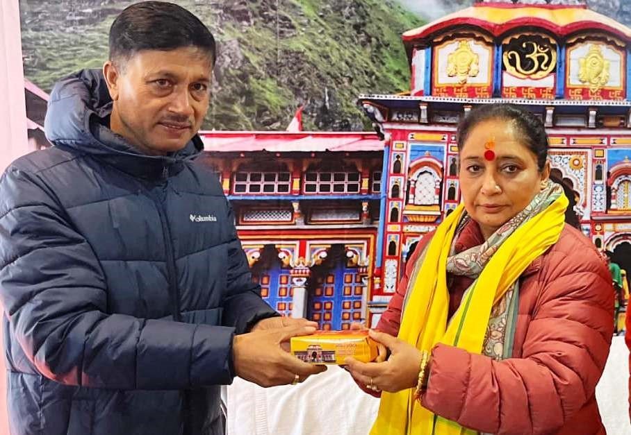 विधानसभा अध्यक्ष ऋतु खंडूडी भूषण ने किए भगवान बदरीनाथ के दर्शन