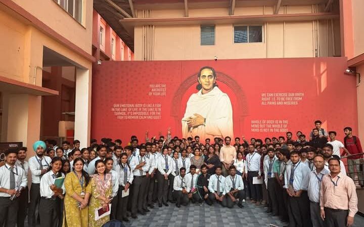 फार्मास्युटिकल विज्ञान की उपलब्धियों और नई खोज पर हिमालयन हॉस्पिटल में सत्र का किया गया आयोजन