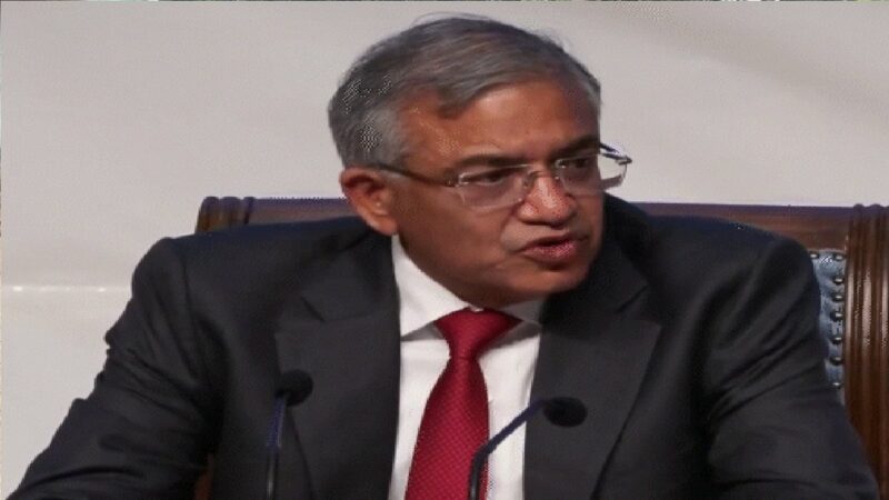 मतदाता इन पहचान पत्रों से भी डाल सकेंगे वोट, ECI ने जारी की लिस्ट