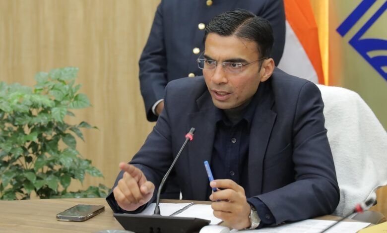 जिलाधिकारी सविन बसंल के निर्देश – जिले के सार्वजनिक रास्ते, सड़के आंतरिक मार्ग पटाखा बिक्री हेेतु पूर्णतः प्रतिबन्धित