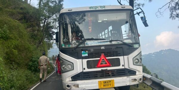 कोटद्वार से लैंसडाउन जा रही रोडवेज बस को नशे की हालत में चलाने वाले ड्राइवर पर कार्यवाही, बस भी हुई सीज