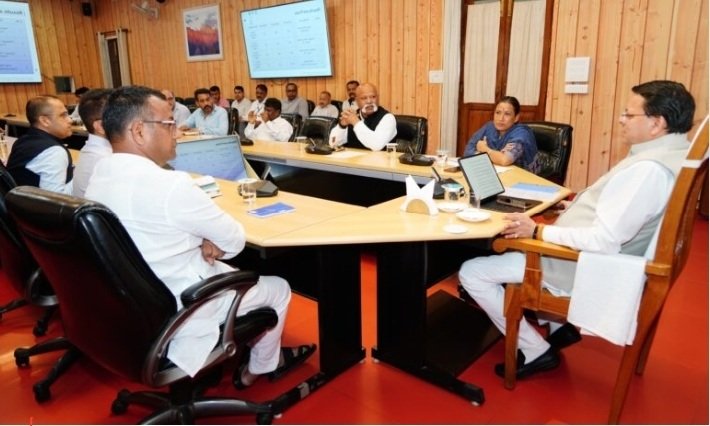 मुख्यमंत्री पुष्कर सिंह धामी ने खेल के क्षेत्र में विभिन्न योजनाओं की समीक्षा की और निर्माणाधीन कार्यों में तेजी लाने के आदेश दिये