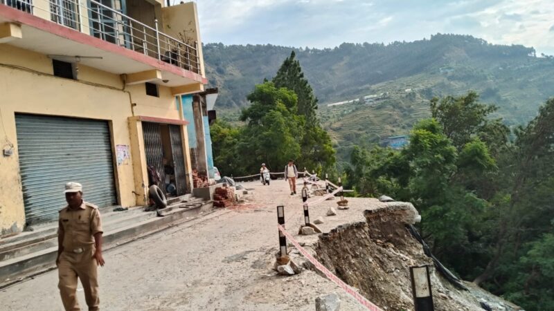 घिंघराण मोटर मार्ग पर बड़े वाहनों की आवाजाही प्रतिबंधित