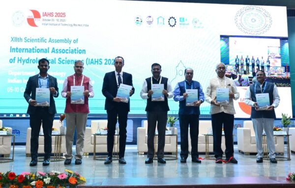 आईआईटी रुड़की में शुरू हुई अंतर्राष्ट्रीय जल विज्ञान सभा, एक मंच पर 49 देशों के वैज्ञानिक, मुख्य सचिव आनंद बर्द्धन ने किया उद्घाटन