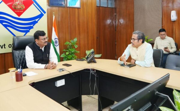 मुख्य सचिव आनन्द बर्द्धन ने की कौशल विकास एवं सेवायोजन विभाग की समीक्षा, विदेशों में नौकरी की संभावनाओं को देखते हुए युवाओं को उपलब्ध कराया जाए अपेक्षित प्रशिक्षण
