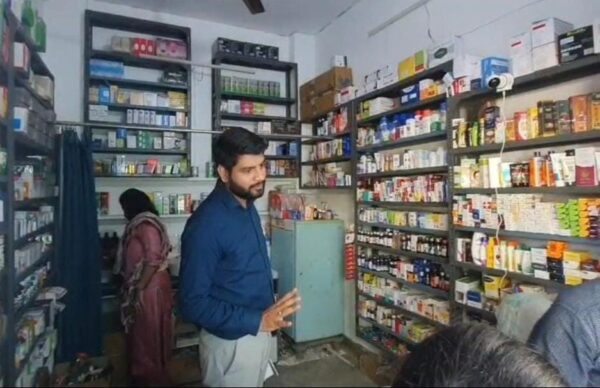 प्रदेशभर में प्रतिबंधित कफ सिरप और निम्न गुणवत्ता की औषधियों के खिलाफ व्यापक कार्रवाई जारी, अब तक 370 से अधिक सैंपल जांच के लिए संकलित