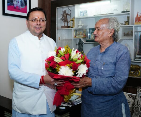 मुख्यमंत्री धामी ने पूर्व सीएम एवं महाराष्ट्र के पूर्व राज्यपाल भगत सिंह कोश्यारी को दी धनतेरस-दीपावली की बधाई