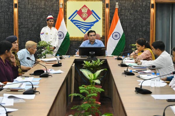 डीएम सविन बंसल ने रात्रिकालीन रोड कटिंग और टावर इंस्टालेशन पर कसी लगाम, सार्वजनिक हित के कार्यों को मिली सशर्त अनुमति – नियम तोड़ने पर जब्ती और मुकदमे की चेतावनी