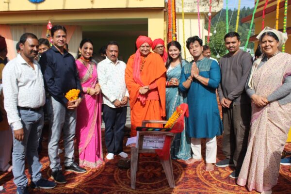 गढ़वाली फिल्म “घौर एक मंदिर” का भव्य मुहूर्त और शूटिंग शुरू