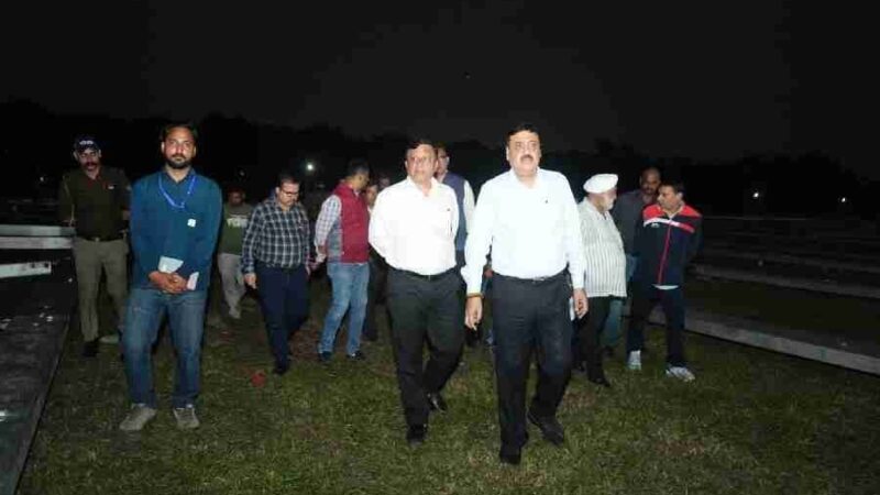 उत्तराखंड के रजत जयंती समारोह में प्रधानमंत्री के प्रस्तावित भ्रमण कार्यक्रम की तैयारियां जोरों पर, गढ़वाल आयुक्त और डीजी सूचना बंशीधर तिवारी ने कार्यक्रम की व्यवस्थाओं का लिया जायजा