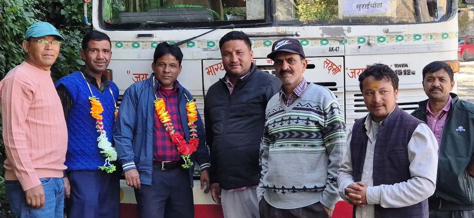 नीती घाटी पहुंची बस, ग्रामीण उत्साहित