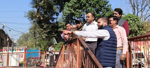 डीएम मयूर दीक्षित ने किया पौराणिक भीमगौड़ा कुण्ड क्षेत्र का निरीक्षण, सौन्दर्यकरण को लेकर दिये महत्वपूर्ण दिशा-निर्देश