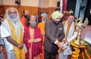 राज्यपाल ने किया सीएम धामी के व्यक्तित्व और कृतित्व पर आधारित पुस्तकों का विमोचन