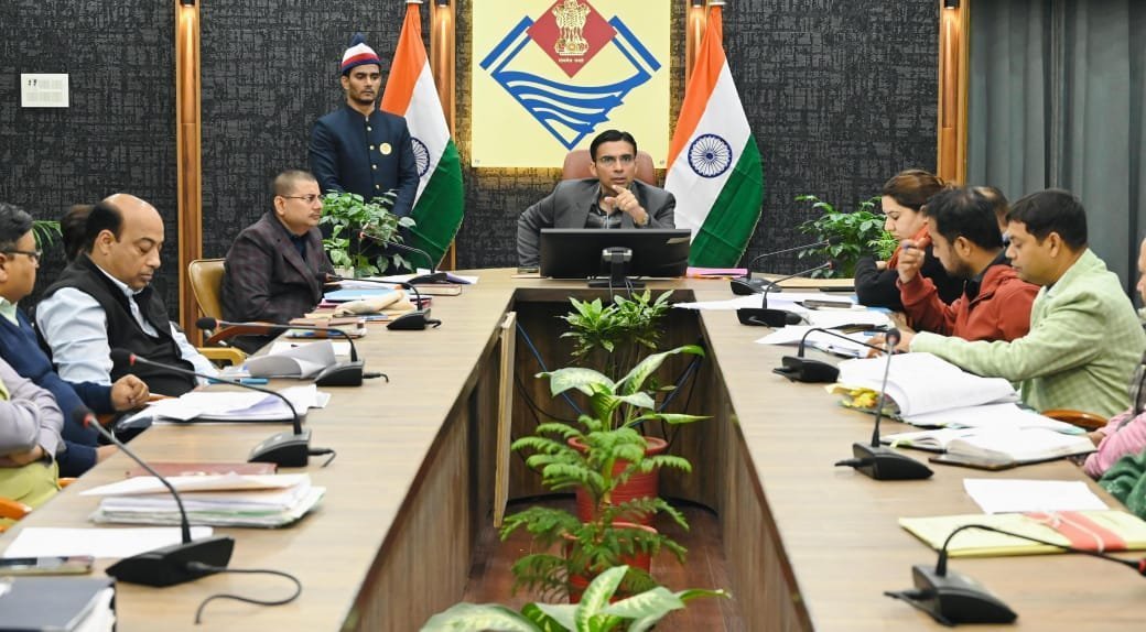 डीएम ने अधिकारियों से ही मांगी अतिक्रमण हटाने की समयसीमा; निर्धारित अवधि में एक्शन नही तो, कार्रवाई तय