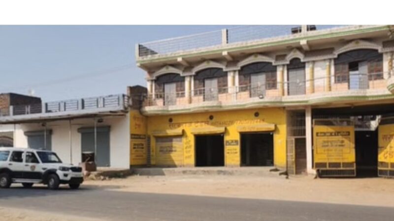 डॉक्टर के घर से 300 किलो RDX बरामद, एके-56 राइफल और पिस्टलें भी मिलीं