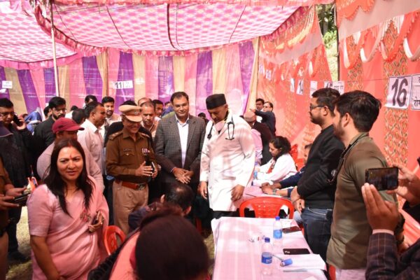 डीएम गौरव कुमार की पहल पर आपदा प्रभावित क्षेत्र नन्दानगर में एक दिवसीय निःशुल्क स्वास्थ्य शिविर आयोजित, 1500 से अधिक लोगों ने कराया स्वास्थ्य परीक्षण