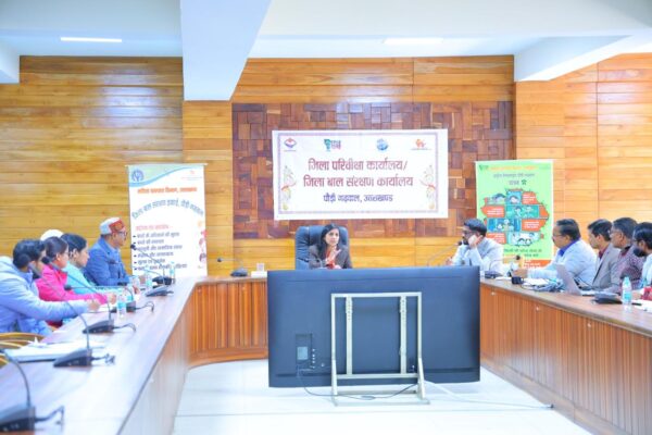 डीएम स्वाति एस. भदौरिया ने जिला बाल कल्याण एवं संरक्षण समिति की बैठक में दिए कड़े निर्देश, कहा – शिक्षा से वंचित बच्चों को मुख्यधारा से जोड़ना प्रशासन की प्राथमिकता