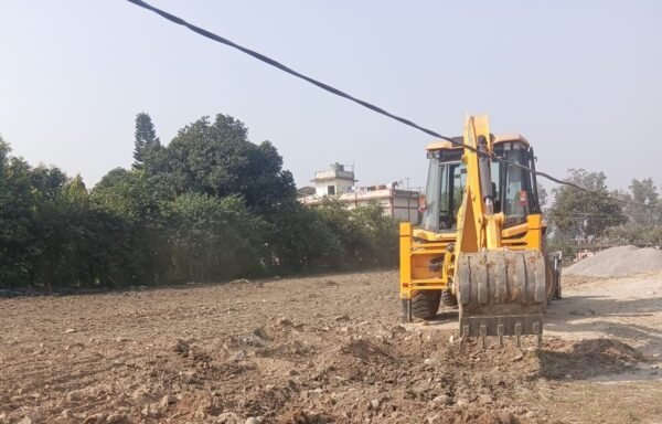 एमडीडीए की अवैध निर्माणों पर सीलिंग और प्लॉटिंग स्थलों पर ध्वस्तीकरण की बड़ी कार्रवाई, उपाध्यक्ष बंशीधर तिवारी बोले – अवैध निर्माण या अवैध प्लॉटिंग नहीं की जाएगी किसी भी स्तर पर बर्दाश्त