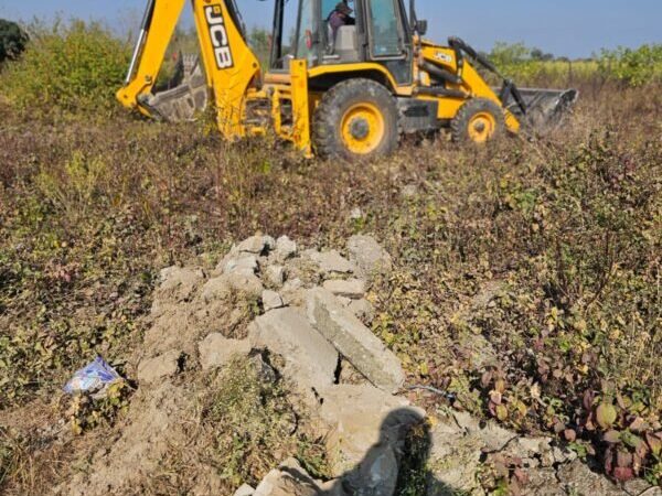 एमडीडीए की सख्त कार्रवाई, अवैध प्लाटिंग और निर्माण पर चला बुलडोज़र, 22 बीघा में ध्वस्तीकरण