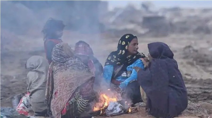 उत्तर भारत में ठंड ने दी दस्तक, पहाड़ों पर बर्फबारी और दक्षिण भारत में बारिश का अलर्ट