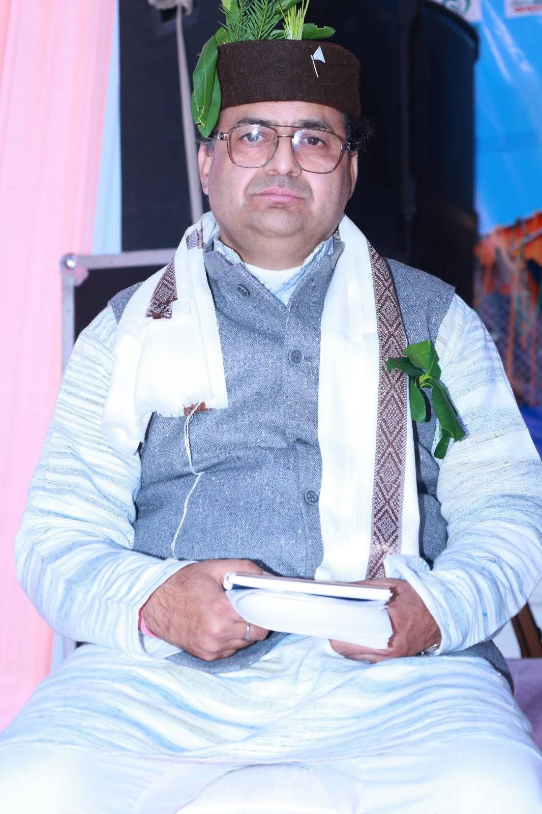 पुस्तक समीक्षा : रवांल्टी शब्दकोश-लोक भाषा को संरक्षित करने का एक महत्वपूर्ण प्रयास